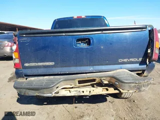 2002 Chevrolet Silverado 1500 LT with VIN 2GCEK19T921226130, listed as a IAAI auction lot 41397105 with 298,115 mi miles. Bid and sale history available at carsss.com. Image 6.