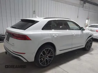 2021 Audi Q8 Premium Plus z VIN WA1EVAF12MD003942, wystawiony jako IAAI lot #41369581 z przebiegiem 39 792 mil mil oraz . Historia ofert i sprzedaży dostępna na DreamBid. Obrazek 4.