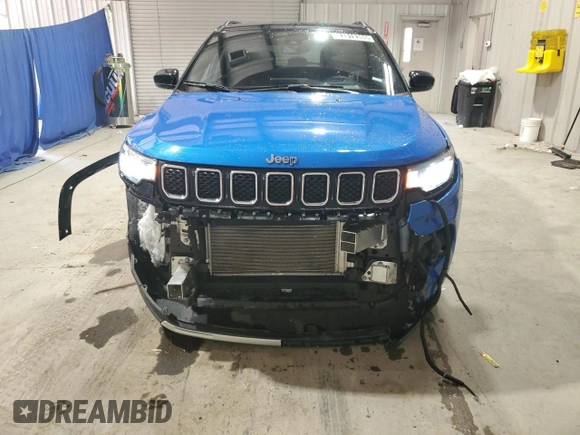 2024 Jeep Compass Limited z VIN 3C4NJDCN0RT595109, wystawiony jako Copart lot #63819305 z przebiegiem 37 862 mil mil oraz Czysty tytuł • Clean title. Historia ofert i sprzedaży dostępna na DreamBid. Obrazek 5.