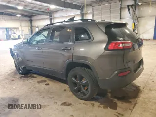 2018 Jeep Cherokee Latitude z VIN 1C4PJMCB3JD534507, wystawiony jako Copart lot #60502365 z przebiegiem 133 642 mil mil oraz Szkoda całkowita • Salvage title. Historia ofert i sprzedaży dostępna na DreamBid. Obrazek 2.