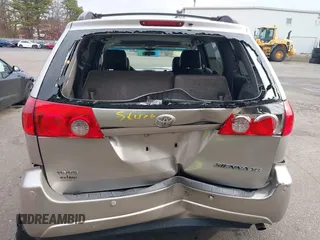 2008 Toyota Sienna XLE with VIN 5TDZK22C38S151671, listed as a IAAI auction lot 41046569 with 119,239 mi miles. Bid and sale history available at carsss.com. Image 16.