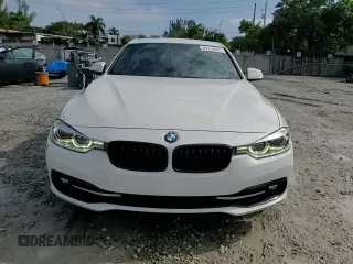 2018 BMW 3 Series 330i with VIN WBA8B9C50JK676945, listed as a Copart auction lot 89179095 with 82,314 mi miles and Salvage title. Bid and sale history available at DreamBid. Image 13.