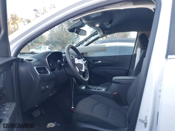 2021 Chevrolet Equinox LT with VIN 3GNAXKEV7ML349799, listed as a IAAI auction lot 41230757 with 13,389 mi miles. Bid and sale history available at carsss.com. Image 5.