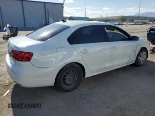 2014 Volkswagen Jetta SE with VIN 3VWD17AJ0EM423581, listed as a Copart auction lot 57253094 with 126,610 mi miles and Salvage title. Bid and sale history available at DreamBid. Image 3.