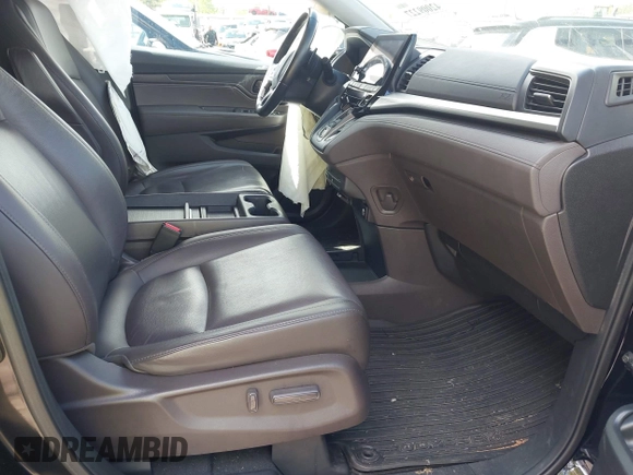 2018 Honda Odyssey EX-L with VIN 5FNRL6H75JB065206, listed as a IAAI auction lot 42009227 with 133,652 mi miles. Bid and sale history available at carsss.com. Image 5.