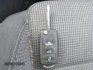 2012 Volkswagen Golf w/Conv & Sunroof с VIN WVWDB7AJ1CW307609, выставлен на аукционе IAAI как лот 42225330 с пробегом 97 152 миль миль и . История ставок и продаж доступна на DreamBid. Изображение 11.