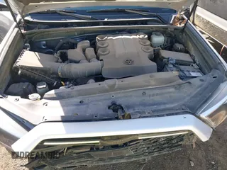2022 Toyota 4Runner SR5 Premium with VIN JTENU5JR8N6043358, listed as a IAAI auction lot 42001815 with 84,659 mi miles and . Bid and sale history available at DreamBid. Image 10.