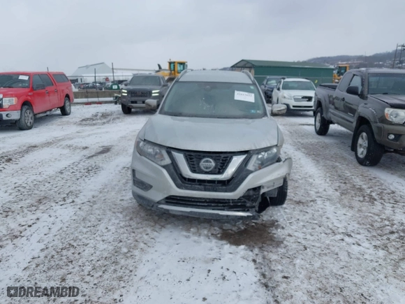 2020 Nissan Rogue SV with VIN JN8AT2MV3LW142622, listed as a IAAI auction lot 41617622 with 70,135 mi miles. Bid and sale history available at carsss.com. Image 12.