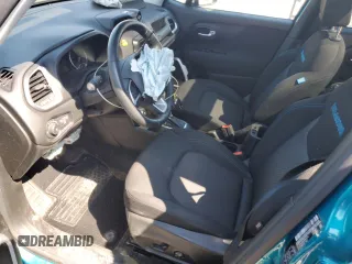 2021 Jeep Renegade Islander z VIN ZACNJDBB3MPM75714, wystawiony jako Copart lot #56912925 z przebiegiem 90 368 mil mil oraz Nie do naprawy • Non repairable. Historia ofert i sprzedaży dostępna na DreamBid. Obrazek 7.
