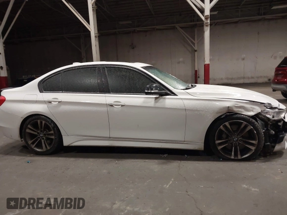 2013 BMW 3 Series 335i с VIN WBA3A9G50DNP37947, выставлен на аукционе IAAI как лот 41568877 с пробегом 82 467 миль миль и . История ставок и продаж доступна на DreamBid. Изображение 13.