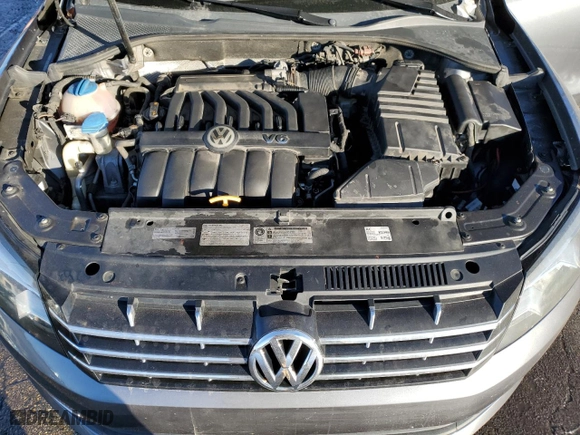 2013 Volkswagen Passat SEL Premium with VIN 1VWCM7A32DC146405, listed as a Copart auction lot 43192015 with 131,211 mi miles and Clean Title. Bid and sale history available at carsss.com. Image 11.