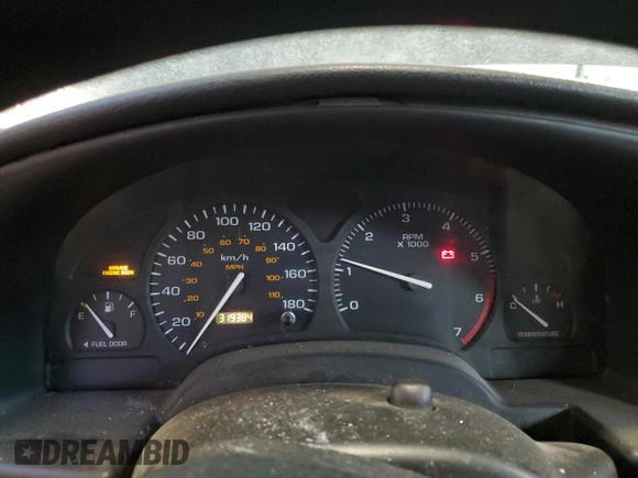 2000 Saturn SL with VIN 1G8ZH5288YZ184685, listed as a Copart auction lot 43831105 with 319,384 mi miles and Clean Title. Bid and sale history available at carsss.com. Image 9.