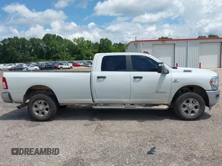 2024 Ram 2500 Big Horn с VIN 3C6UR5JL3RG337694, выставлен на аукционе IAAI как лот 42746220 с пробегом 70 227 миль миль и . История ставок и продаж доступна на DreamBid. Изображение 14.
