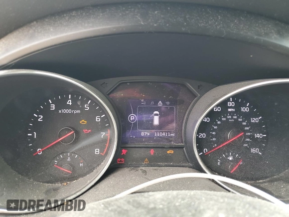 2017 Kia Sedona LX with VIN KNDMB5C16H6281288, listed as a Copart auction lot 72551224 with 110,411 mi miles and Clean Title. Bid and sale history available at DreamBid. Image 9.