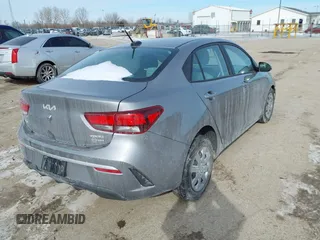 2023 Kia Rio LX z VIN 3KPA24AD4PE614445, wystawiony jako IAAI lot #41604522 z przebiegiem 15 649 mil mil oraz . Historia ofert i sprzedaży dostępna na DreamBid. Obrazek 4.