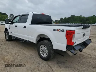 2018 Ford F-250 XL with VIN 1FT7W2BT8JEB79957, listed as a Copart auction lot 54476775 with 245,693 mi miles and Salvage title. Bid and sale history available at DreamBid. Image 2.