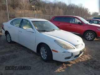 2004 Lexus ES 330 with VIN JTHBA30G445005553, listed as a IAAI auction lot 41285202 with 110,392 mi miles. Bid and sale history available at carsss.com. Image 1.