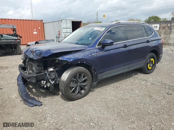 2022 Volkswagen Tiguan SE with VIN 3VV3B7AX7NM147448, listed as a Copart auction lot 47245895 with 32,488 mi miles and Salvage Title. Bid and sale history available at carsss.com. Image 1.