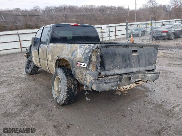 2003 Chevrolet Silverado 1500 LS with VIN 2GCEK19T831156203, listed as a IAAI auction lot 41513601 with 171,586 mi miles. Bid and sale history available at carsss.com. Image 3.