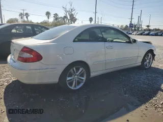 2008 Mercedes-Benz CLK 350 с VIN WDBTJ56H08F250107, выставлен на аукционе Copart как лот 44010495 с пробегом 170 986 миль миль и Списание • Salvage title. История ставок и продаж доступна на DreamBid. Изображение 3.