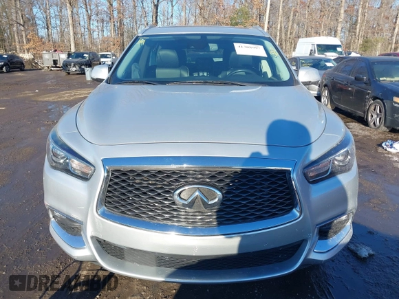 2019 Infiniti QX60 LUXE with VIN 5N1DL0MN3KC568514, listed as a IAAI auction lot 41308997 with 96,807 mi miles. Bid and sale history available at carsss.com. Image 12.