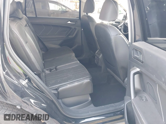 2022 Volkswagen Tiguan SE z VIN 3VV2B7AX4NM118467, wystawiony jako IAAI lot #41769676 z przebiegiem 55 305 mil mil oraz . Historia ofert i sprzedaży dostępna na DreamBid. Obrazek 8.