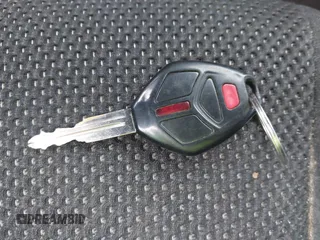 2010 Mitsubishi Galant ES z VIN 4A32B3FF9AE007742, wystawiony jako IAAI lot #42032505 z przebiegiem 248 472 mil mil oraz . Historia ofert i sprzedaży dostępna na DreamBid. Obrazek 11.