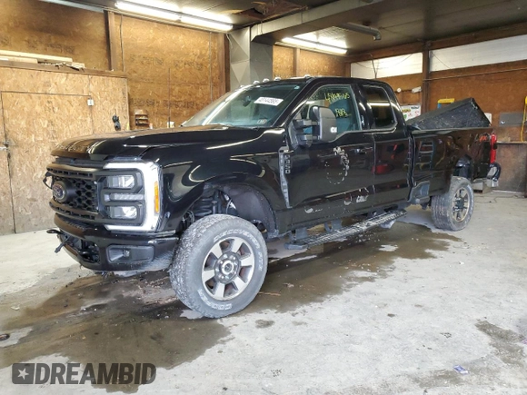 2023 Ford F-350 z VIN 1FT8X3BN3PEC39662, wystawiony jako Copart lot #48144565 z przebiegiem 18 118 mil mil oraz Szkoda całkowita • Salvage title. Historia ofert i sprzedaży dostępna na DreamBid. Obrazek 1.