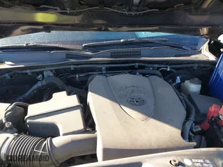 2019 Toyota Tacoma 4WD SR5 with VIN 3TMDZ5BN1KM060088, listed as a IAAI auction lot 41804525 with 69,893 mi miles. Bid and sale history available at carsss.com. Image 10.