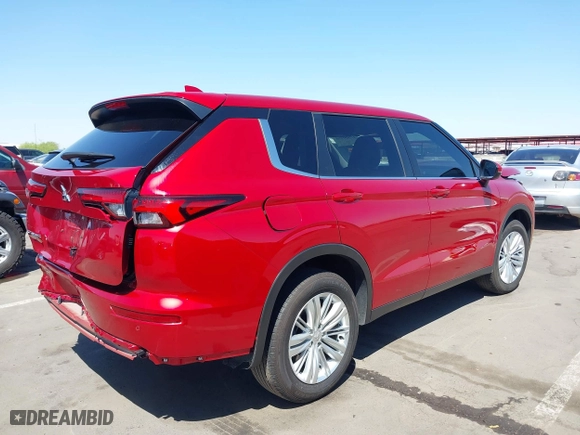 2024 Mitsubishi Outlander ES with VIN JA4J3UA85RZ034199, listed as a IAAI auction lot 42000755 with 14,160 mi miles. Bid and sale history available at carsss.com. Image 4.