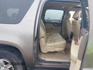 2012 GMC Yukon XL SLT with VIN 1GKS2KE78CR177257, listed as a IAAI auction lot 41488033 with 254,663 mi miles. Bid and sale history available at carsss.com. Image 8.
