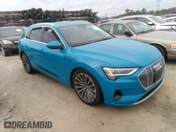 2019 Audi e-tron Prestige с VIN WA1VAAGE0KB007669, выставлен на аукционе IAAI как лот 40253514 с пробегом 45 177 миль миль и . История ставок и продаж доступна на DreamBid. Изображение 1.