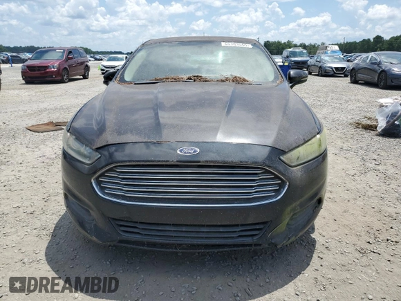 2013 Ford Fusion SE with VIN 3FA6P0H74DR250957, listed as a Copart auction lot 65163555 with 300,185 mi miles and Clean title. Bid and sale history available at DreamBid. Image 5.