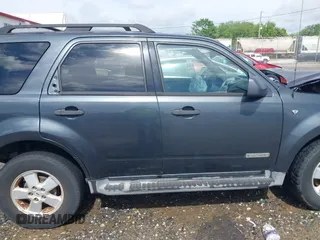 2008 Ford Escape XLT с VIN 1FMCU03198KE78192, выставлен на аукционе IAAI как лот 42260306 с пробегом 270 069 миль миль и . История ставок и продаж доступна на DreamBid. Изображение 13.