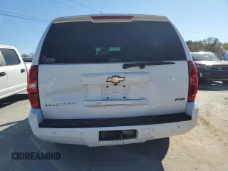 2008 Chevrolet Suburban LTZ with VIN 3GNFC160X8G215320, listed as a Copart auction lot 76341774 with 251,891 mi miles and Salvage Title. Bid and sale history available at carsss.com. Image 6.