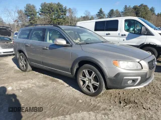 2014 Volvo XC70 T6 with VIN YV4902BZXE1178267, listed as a Copart auction lot 83909554 with 155,727 mi miles and Clean Title. Bid and sale history available at DreamBid. Image 4.