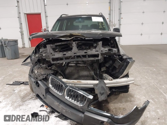 2004 BMW X3 2.5i with VIN WBXPA73464WC41900, listed as a IAAI auction lot 42007333 with 1 mi miles. Bid and sale history available at carsss.com. Image 6.
