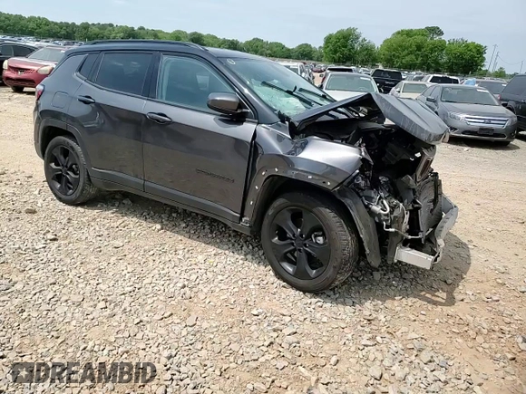 2020 Jeep Compass Altitude z VIN 3C4NJCBB3LT229797, wystawiony jako Copart lot #53232995 z przebiegiem Nie podano mil oraz Szkody całkowita. Historia ofert i sprzedaży dostępna na DreamBid. Obrazek 14.