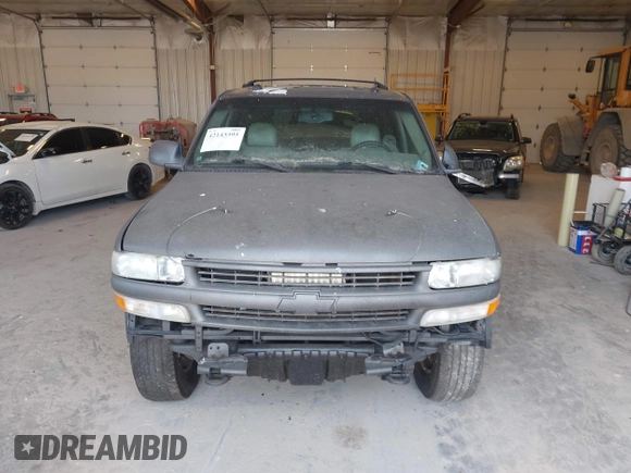 2004 Chevrolet Tahoe LS with VIN 1GNEK13ZX4J204098, listed as a IAAI auction lot 42143393 with 293,548 mi miles. Bid and sale history available at carsss.com. Image 6.