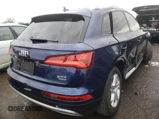 2018 Audi Q5 Premium with VIN WA1ANAFY9J2031210, listed as a Copart auction lot 32058362 with 53,367 mi miles. Bid and sale history available at carsss.com. Image 4.
