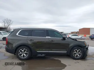 2022 Kia Telluride EX z VIN 5XYP3DHC3NG222108, wystawiony jako IAAI lot #41759771 z przebiegiem 129 098 mil mil oraz . Historia ofert i sprzedaży dostępna na DreamBid. Obrazek 13.