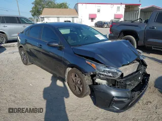 2020 Kia Forte LXS z VIN 3KPF24AD7LE228649, wystawiony jako IAAI lot #42104658 z przebiegiem 59 788 mil mil oraz . Historia ofert i sprzedaży dostępna na DreamBid. Obrazek 1.