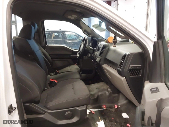 2019 Ford F-150 XL with VIN 1FTMF1C53KKE18847, listed as a IAAI auction lot 41526344 with 184,942 mi miles. Bid and sale history available at carsss.com. Image 5.