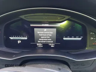 2023 Audi S7 Prestige z VIN WAUSFBF29PN024996, wystawiony jako IAAI lot #41177931 z przebiegiem 8 426 mil mil oraz . Historia ofert i sprzedaży dostępna na DreamBid. Obrazek 7.