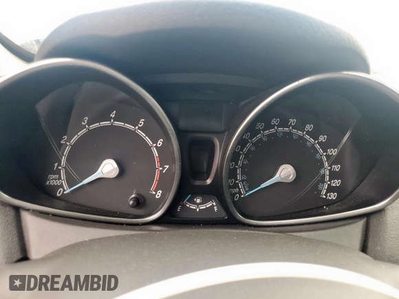 2018 Ford Fiesta SE z VIN 3FADP4BJ8JM134544, wystawiony jako Copart lot #58231305 z przebiegiem Nie podano mil oraz Tytuł czysty. Historia ofert i sprzedaży dostępna na DreamBid. Obrazek 9.