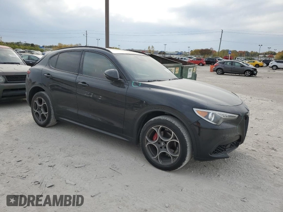 2022 Alfa Romeo Stelvio Sprint z VIN ZASPAKAN8N7D24823, wystawiony jako Copart lot #77384454 z przebiegiem 45 377 mil mil oraz Szkody całkowita. Historia ofert i sprzedaży dostępna na DreamBid. Obrazek 4.