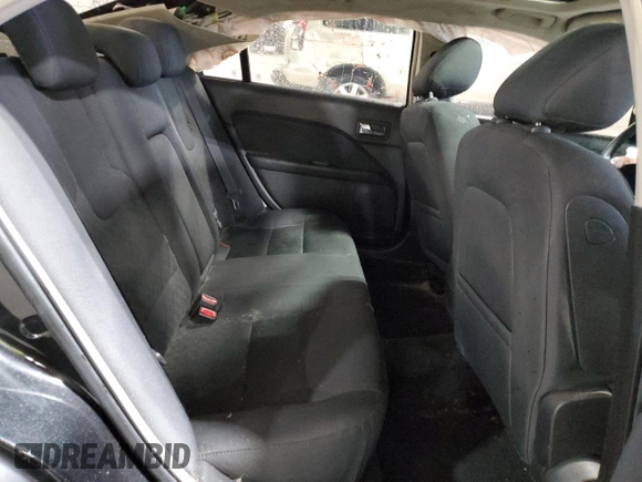 2010 Ford Fusion SE z VIN 3FAHP0HA1AR416870, wystawiony jako Copart lot #55585835 z przebiegiem 58 211 mil mil oraz Szkoda całkowita • Salvage title. Historia ofert i sprzedaży dostępna na DreamBid. Obrazek 10.