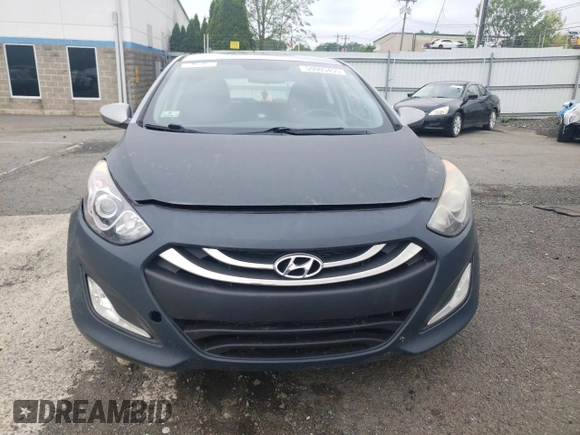 2014 Hyundai Elantra with VIN KMHD35LH8EU215712, listed as a Copart auction lot 59905455 with 178,889 mi miles and Salvage title. Bid and sale history available at DreamBid. Image 5.