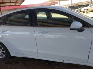 2019 Ford Fusion SE with VIN 3FA6P0H76KR219092, listed as a IAAI auction lot 41666866 with 86,590 mi miles. Bid and sale history available at carsss.com. Image 13.