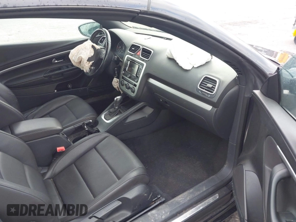 2015 Volkswagen Eos Komfort with VIN WVWBW8AH5FV004034, listed as a IAAI auction lot 41981978 with 106,450 mi miles and . Bid and sale history available at DreamBid. Image 5.